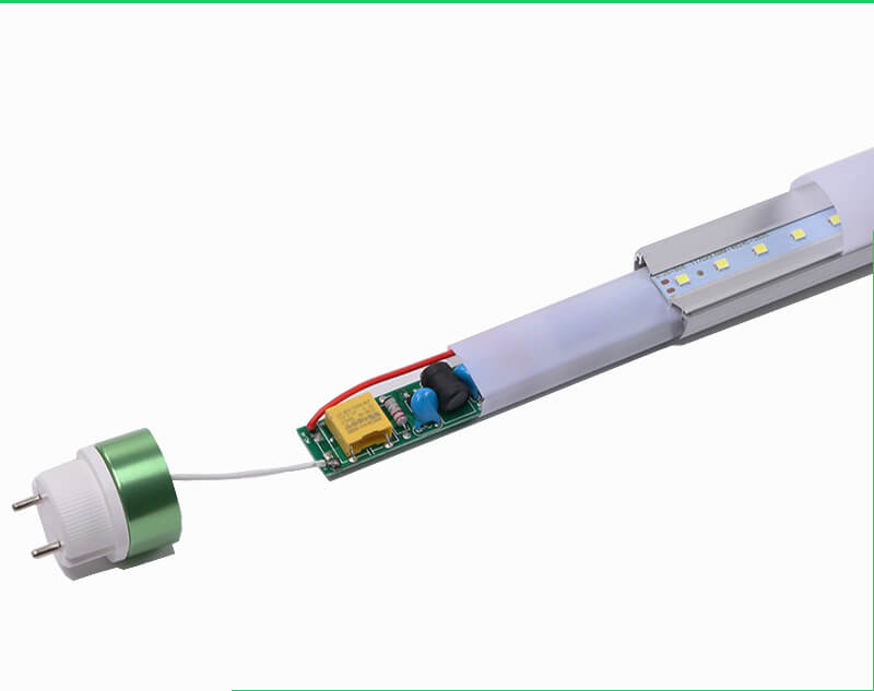 Detalle base G13 tubo LED T8 8W 2ft 200lm producto principal