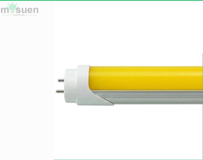 Instalación de tubo LED T8 cubierta amarilla sin rayos UV en techo