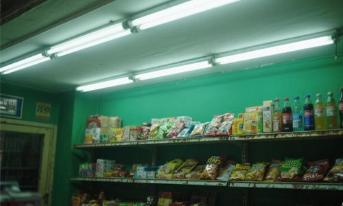 Traditional Fluorescent Tube Light for Indoor Lighting